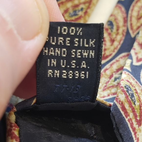 Burberrys of London Ties, set of 4 Silk Ties. - Picture 4 of 8